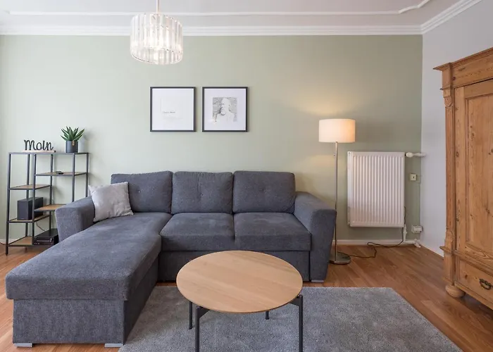 Onkel Theodor * Husum (Schleswig-Holstein)